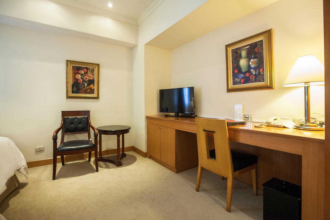 Gloria Prince Hotel Taipei Bagian luar foto