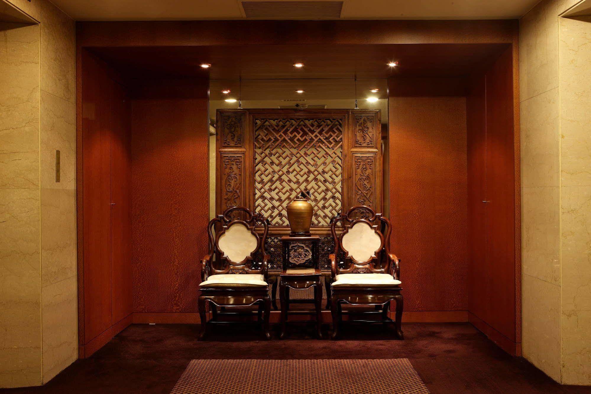 Gloria Prince Hotel Taipei Bagian luar foto